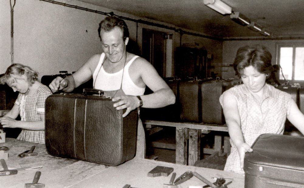 Razstava: Tovarna TO(rbic) in KO(včkov) v Mestni galeriji Šoštanj #VIDEO