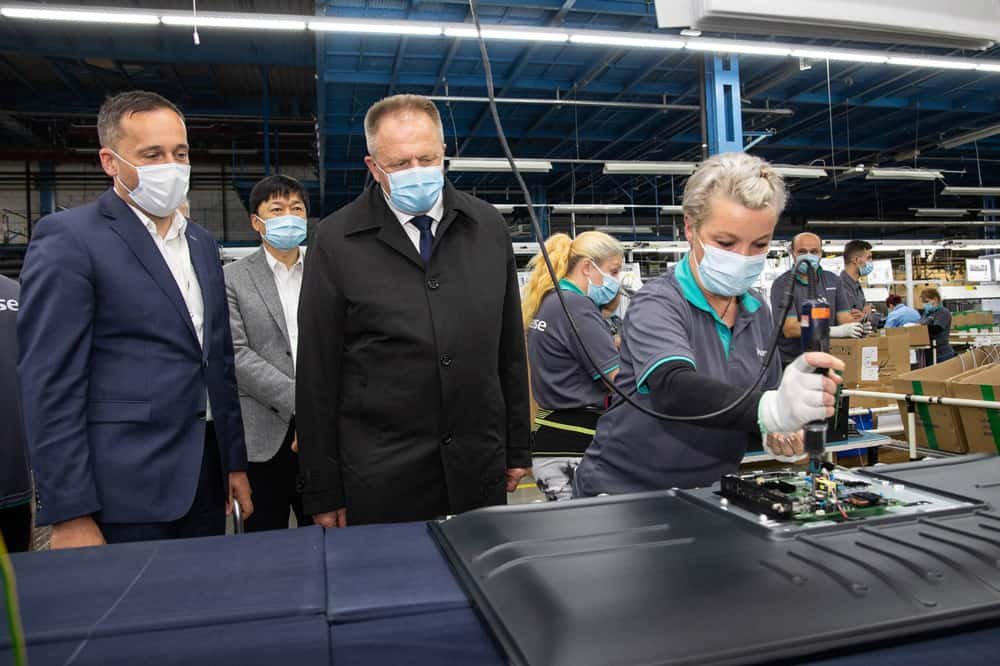 Milijonska subvencija države za Hisensovo tovarno televizorjev