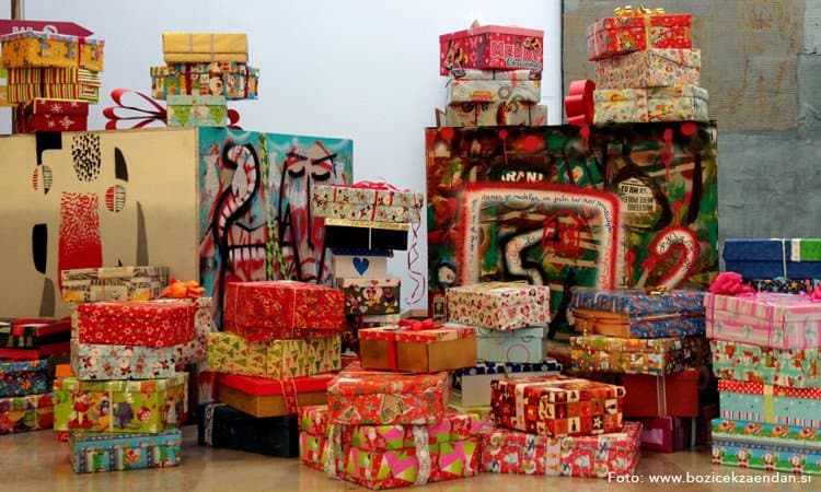 Božiček za en dan ali majhna škatla za velik nasmeh