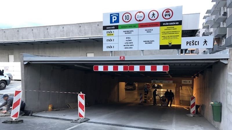 Delno zaprta zapornica zaradi del na vhodu v GH Gorica