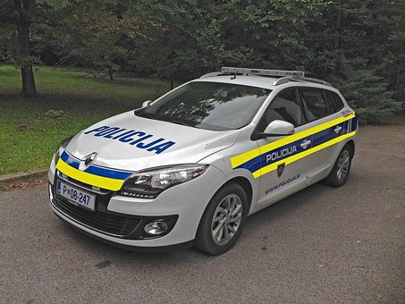 Potekajo hišne preiskave zaradi gospodarskega kriminala