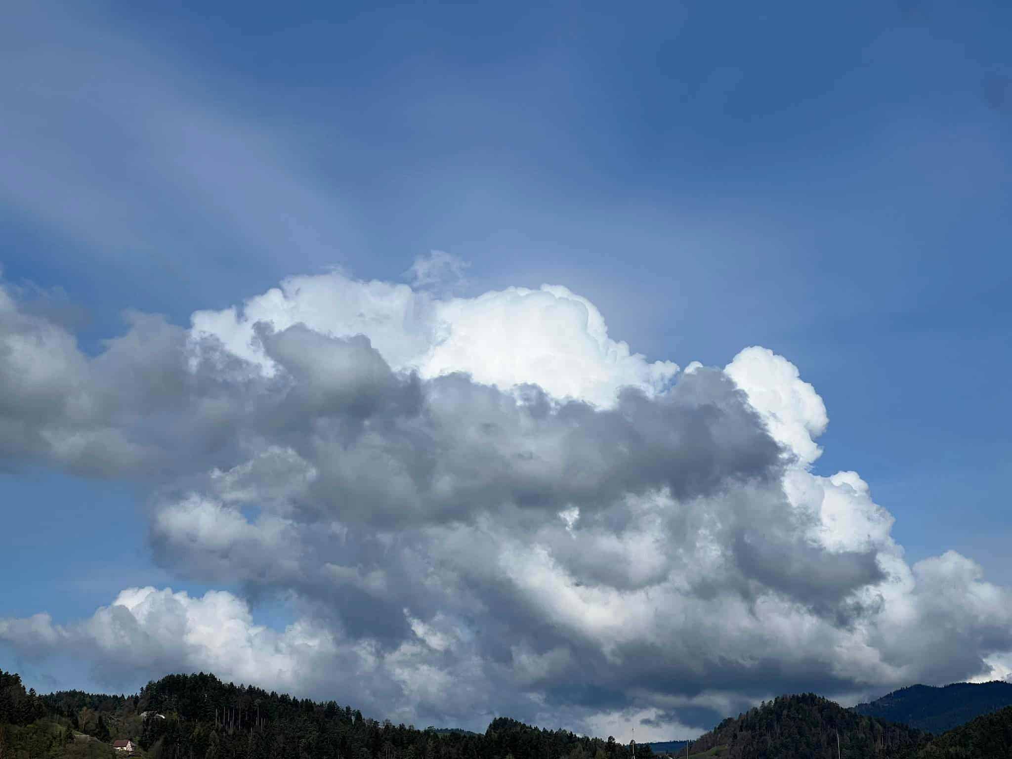 Po obilnih padavinah vremensko mirnejši dnevi