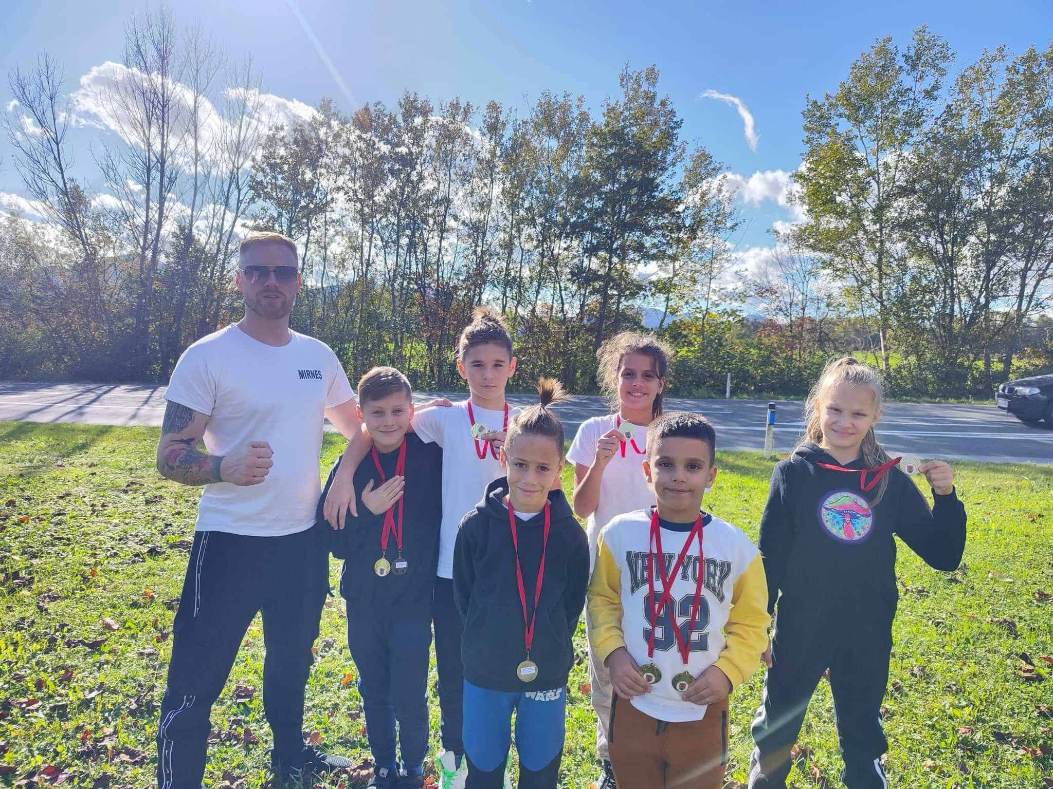Karate klub Rudar Velenje blestel na Kozjanskem Zmaju: Dvojna zmaga Alana Mulabdića in ekipno 3. mesto