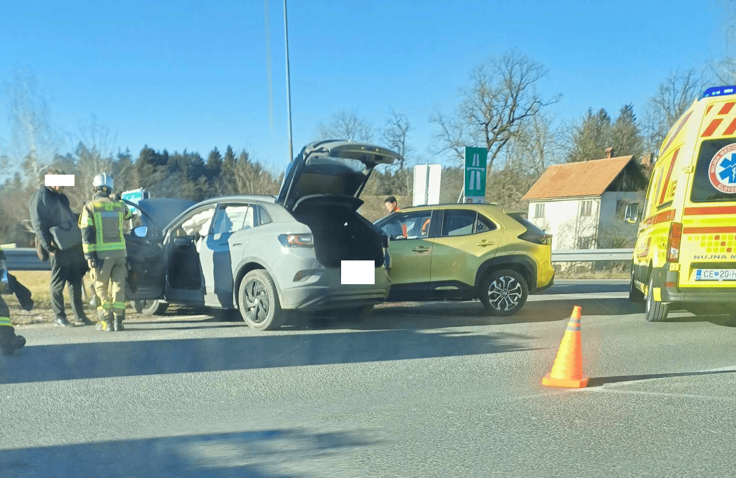 V prometni nesreči na cesti Žalec - Velenje ena oseba poškodovana