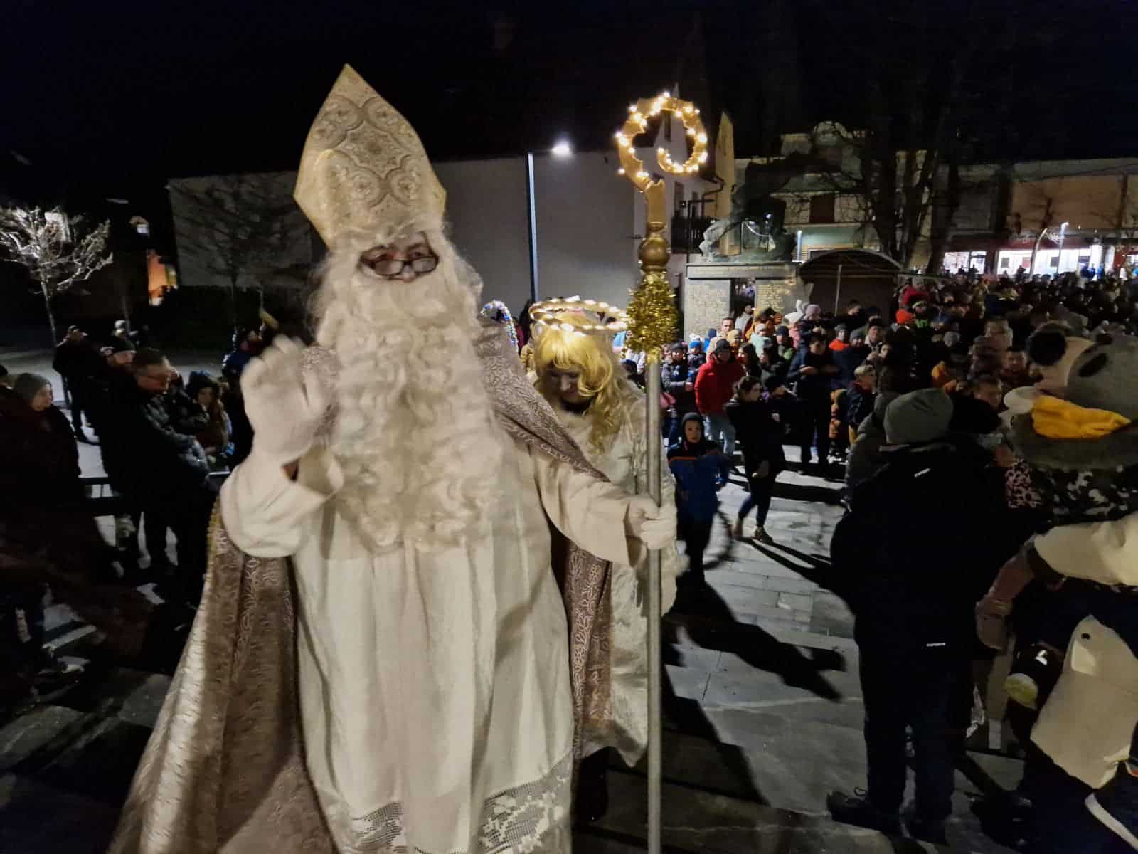 Začetek prazničnega vzdušja z Miklavžem v Šoštanju