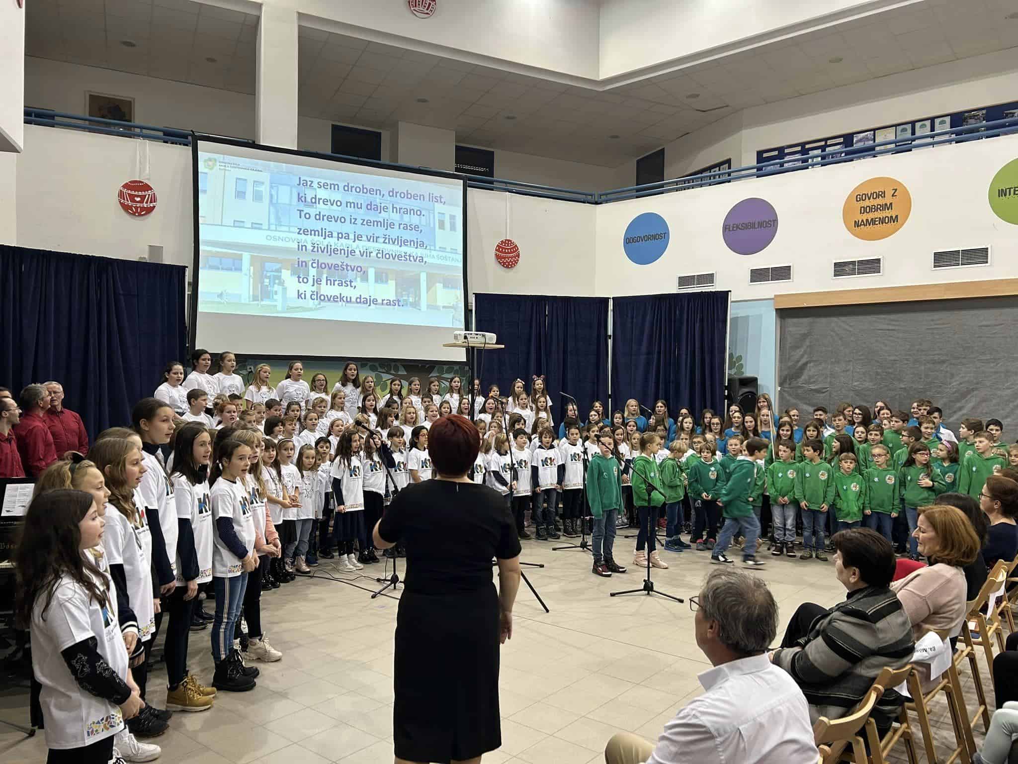 Šoštanj obeležil Kajuhovo leto z velikim zborovskim večerom