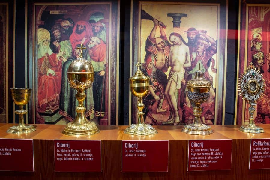 Jutri vabljeni na brezplačno strokovno vodstvo po stalni razstavi "Od romanike do baroka" na Velenjskem gradu