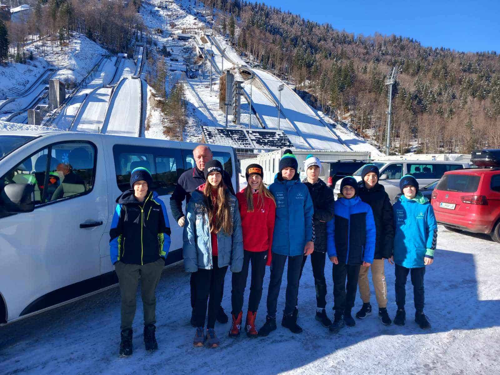 Mladi velenjski skakalci včeraj iz Planice z zlato medaljo