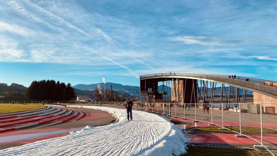 Začeli z zasneževanjem VISTE, ki bo letos poleg teka na smučeh, omogočala tudi sankanje