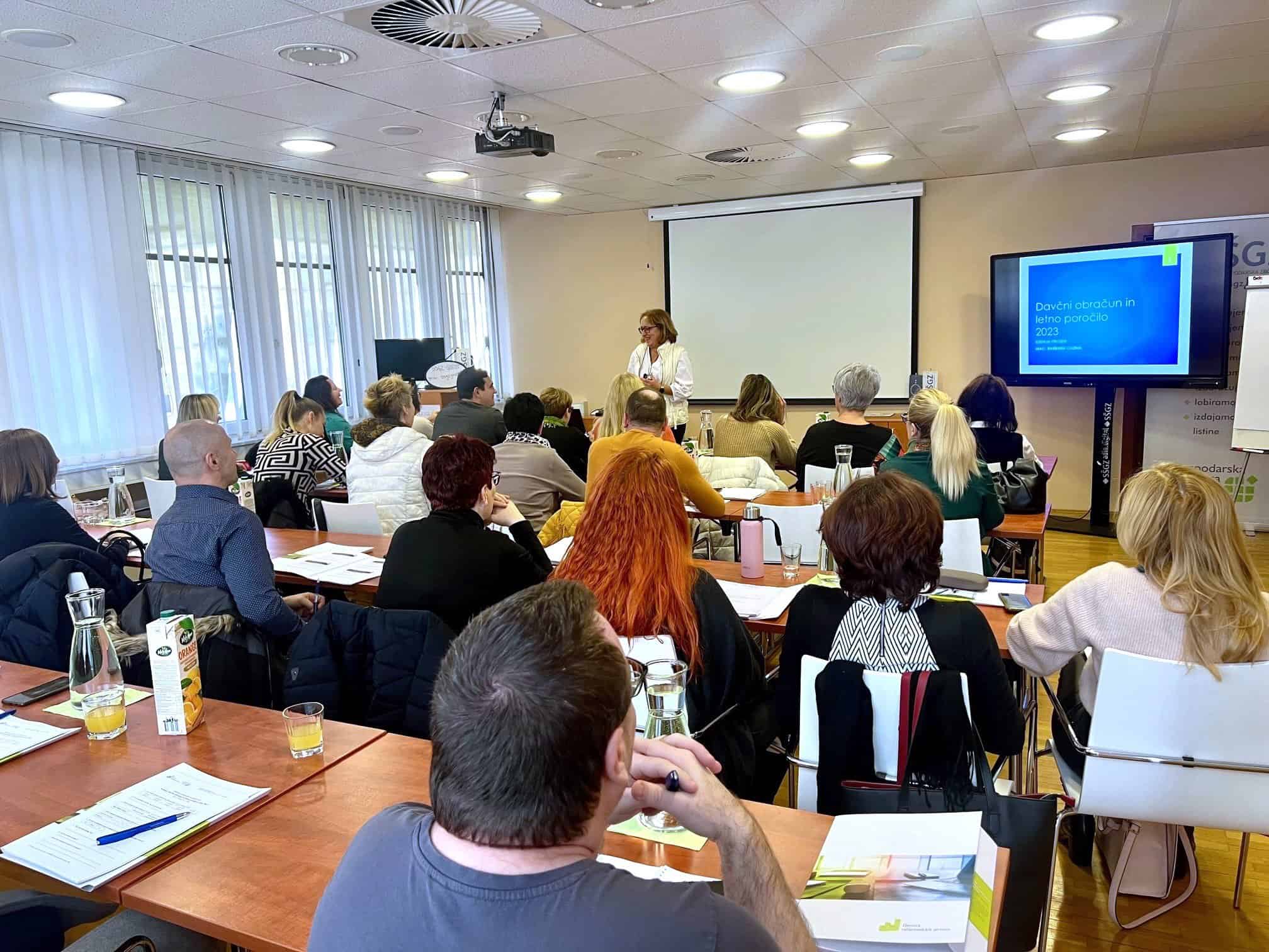 Danes poteka seminar namenjen računovodjem