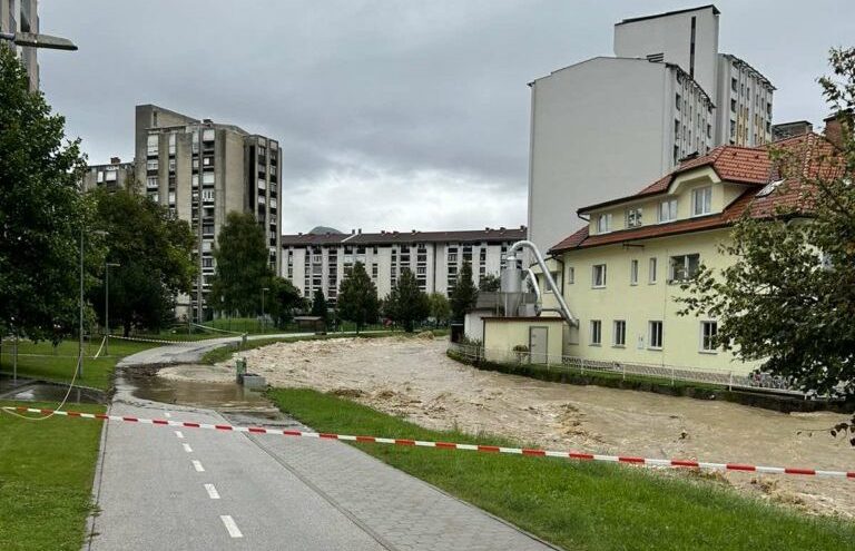 Prihodnji teden začetek nujnih del na brežini reke Pake