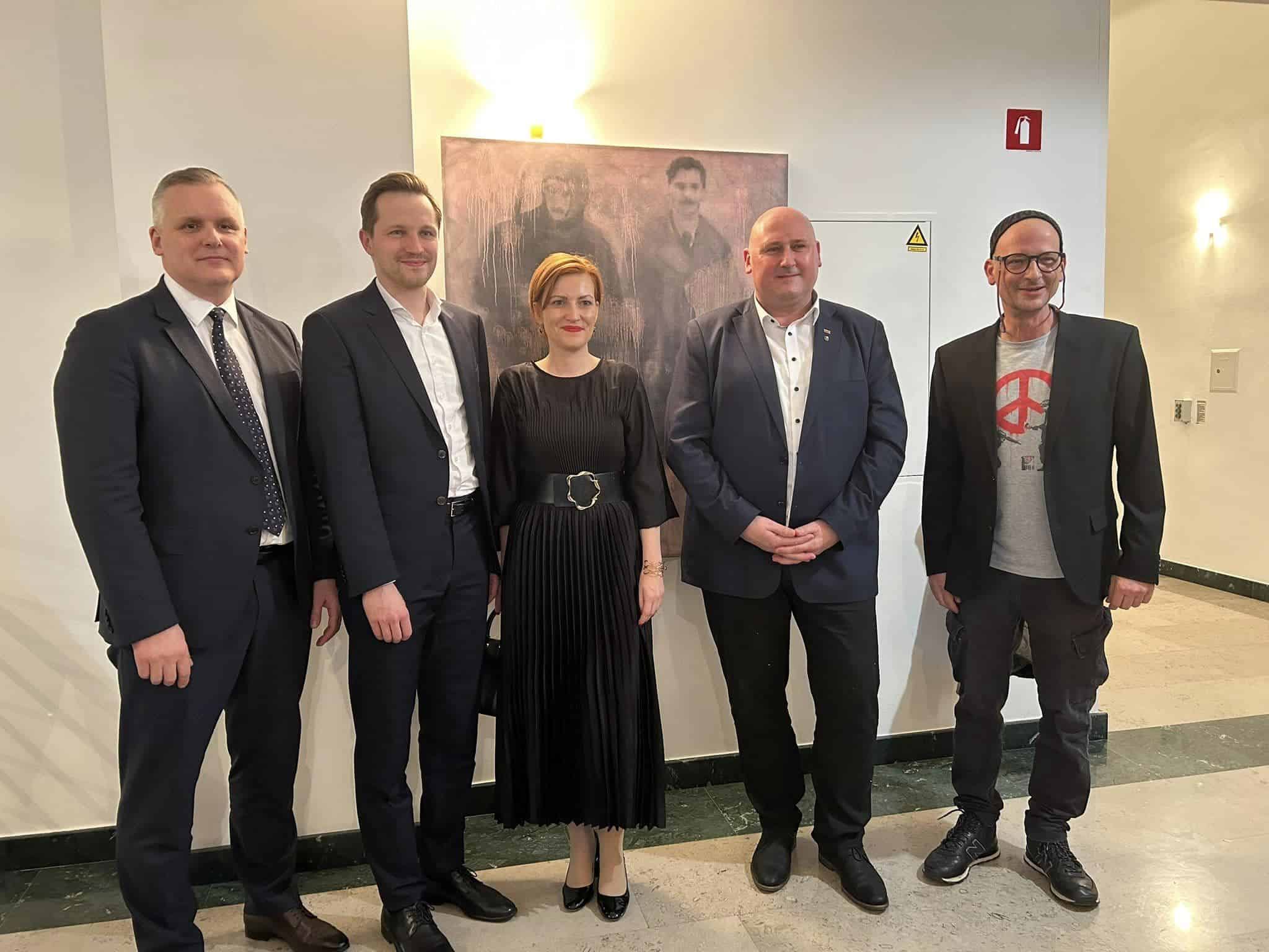 Včeraj so v Šoštanju organizirali gledališko predstavo Juriš po motivih življenja in dela Karla Destovnika – Kajuha #foto