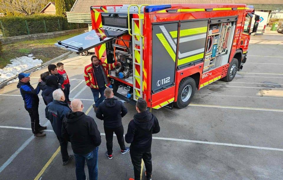 Izobraževanje gasilcev PGD Pesje na novem vozilu GVC-2 #utrinki