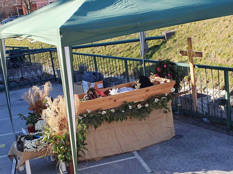 Pokop pusta Pepija v Šaleku #foto