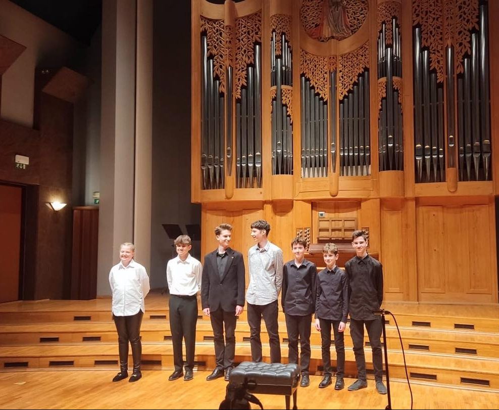 V Orgelski dvorani se je včeraj odvijal prvi skupni koncert kitaristov GŠ Velenje in GŠ Vatroslav Lisinski Zagreb