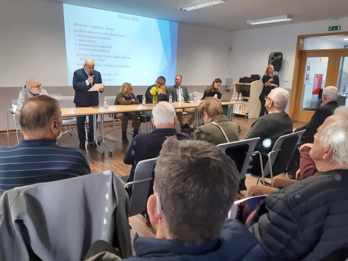 Včeraj potekal občni zbor članov Društva gluhih in naglušnih