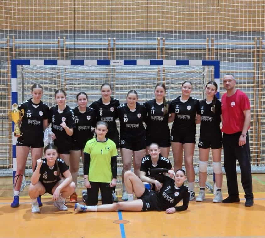 Velenjske rokometašice osvojile 2. mesto na 8. Koper Handball Cup-u #utrinki