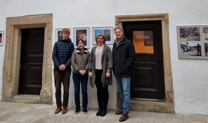 Včeraj Velenjski grad obiskal baron Nikola Adamovich s svojim sinom