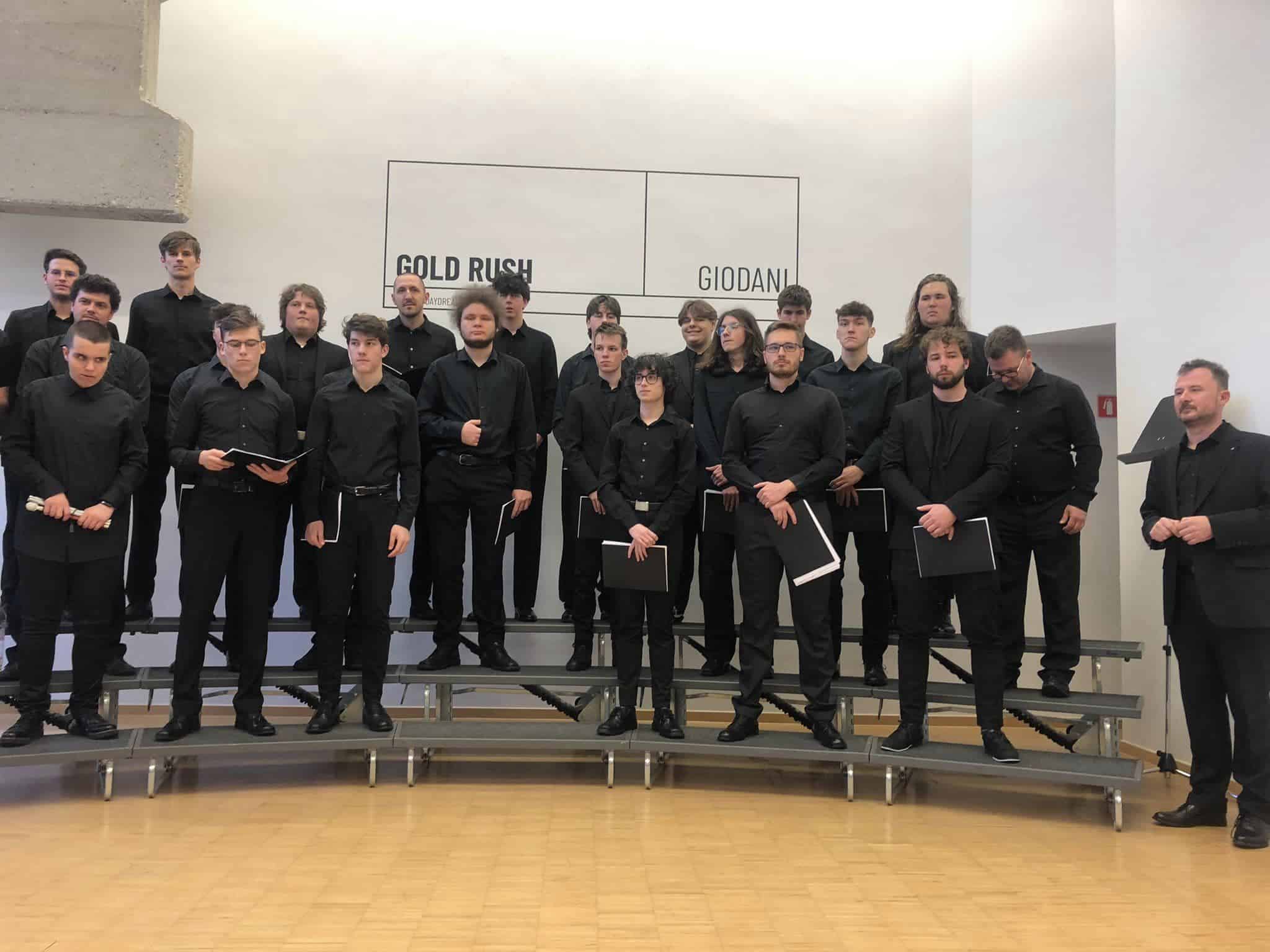 V Galeriji Velenje so ob bližajočem prazniku pripravili koncert z naslovom "Pesem upora"