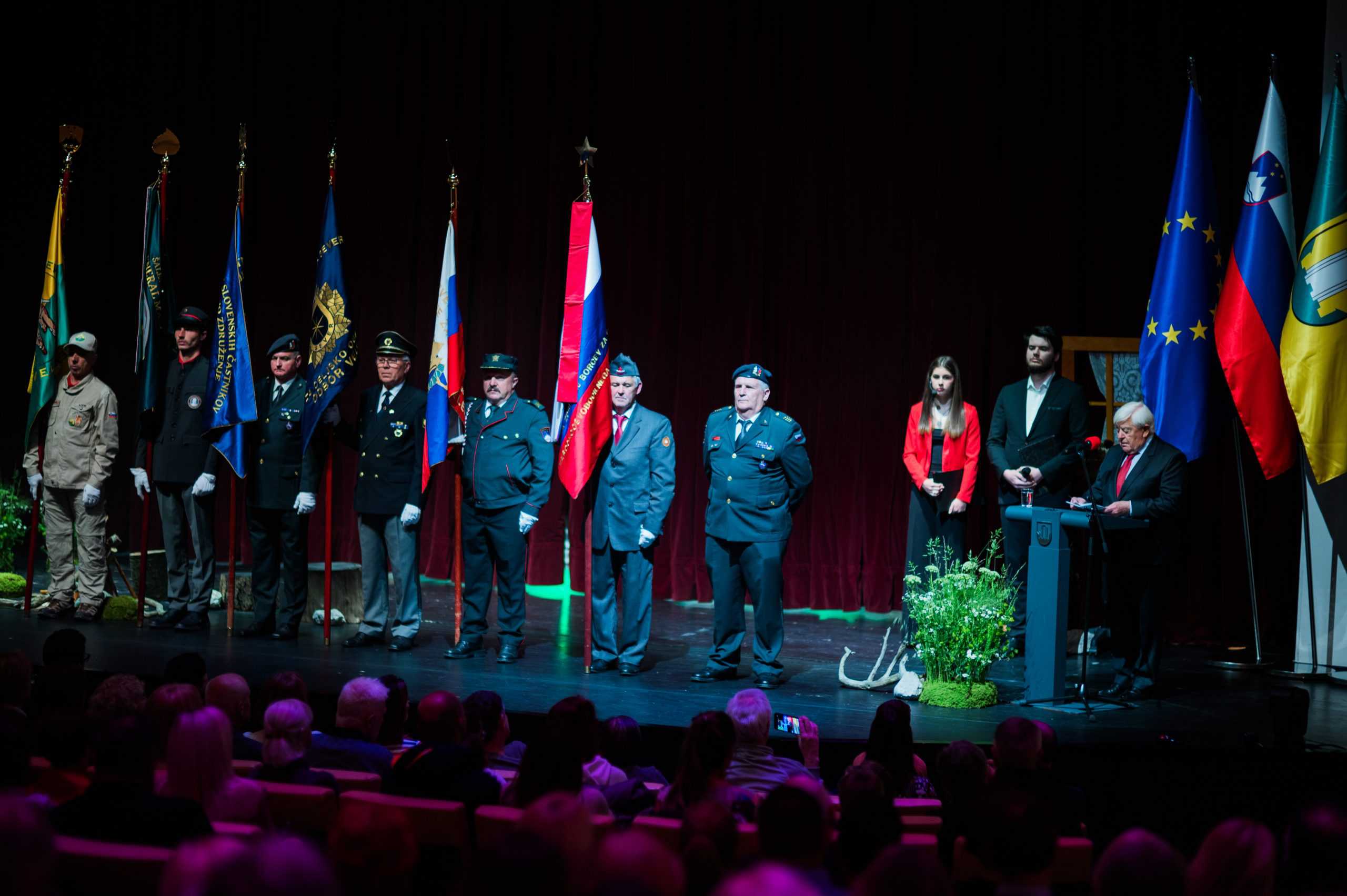 Dom kulture danes: Ob bližajočem dnevu upora proti okupatorju slavnostno tudi v Velenju<br>#foto #video