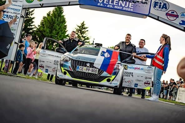 Adrenalinski vikend v Velenju: pričel se je dirkaški spektakel