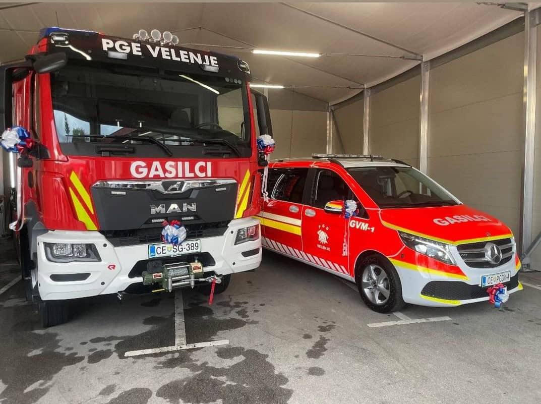 PGE Velenje in PGD Velenje prevzeli novi gasilski vozili