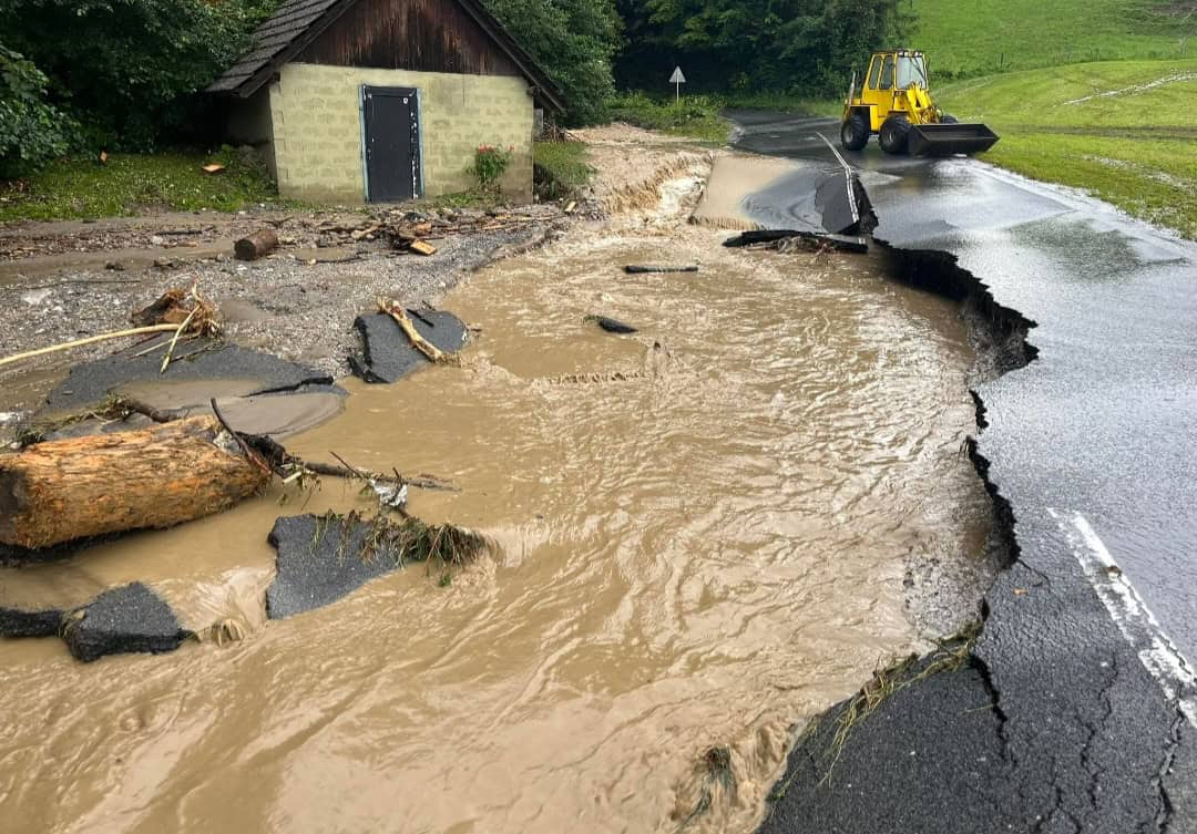 Vlada sprejela program za sanacijo infrastrukture po poplavah