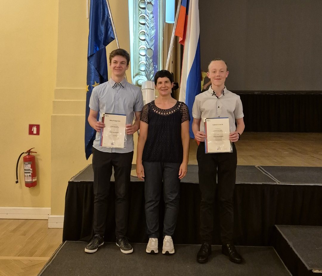 Dijaka Elektro in računalniške šole prejela zlati priznanji in prvo nagrade iz matematike