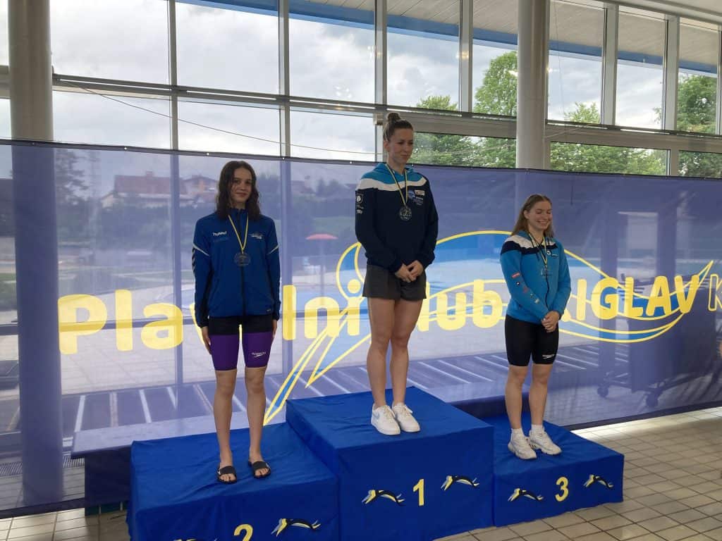Velenjska plavalca minuli vikend osvajala stopničke na tekmovanju v Kranju