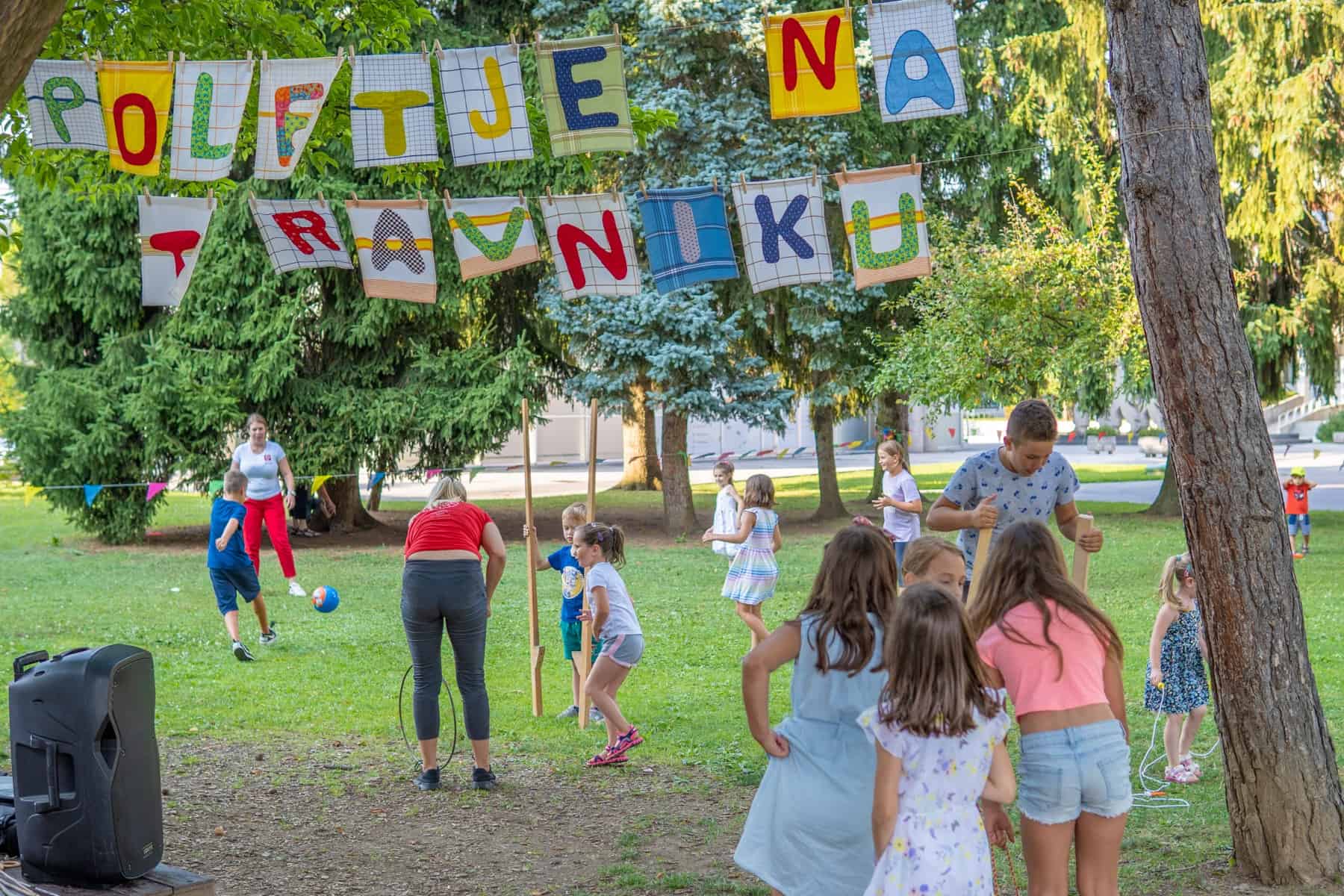 Danes se začenja Poletje na travniku