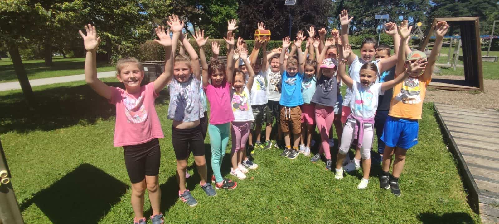 Prva dva tedna počitniškega varstva v Vili Rožle: Smeh, ustvarjalnost in tkanje novih prijateljstev