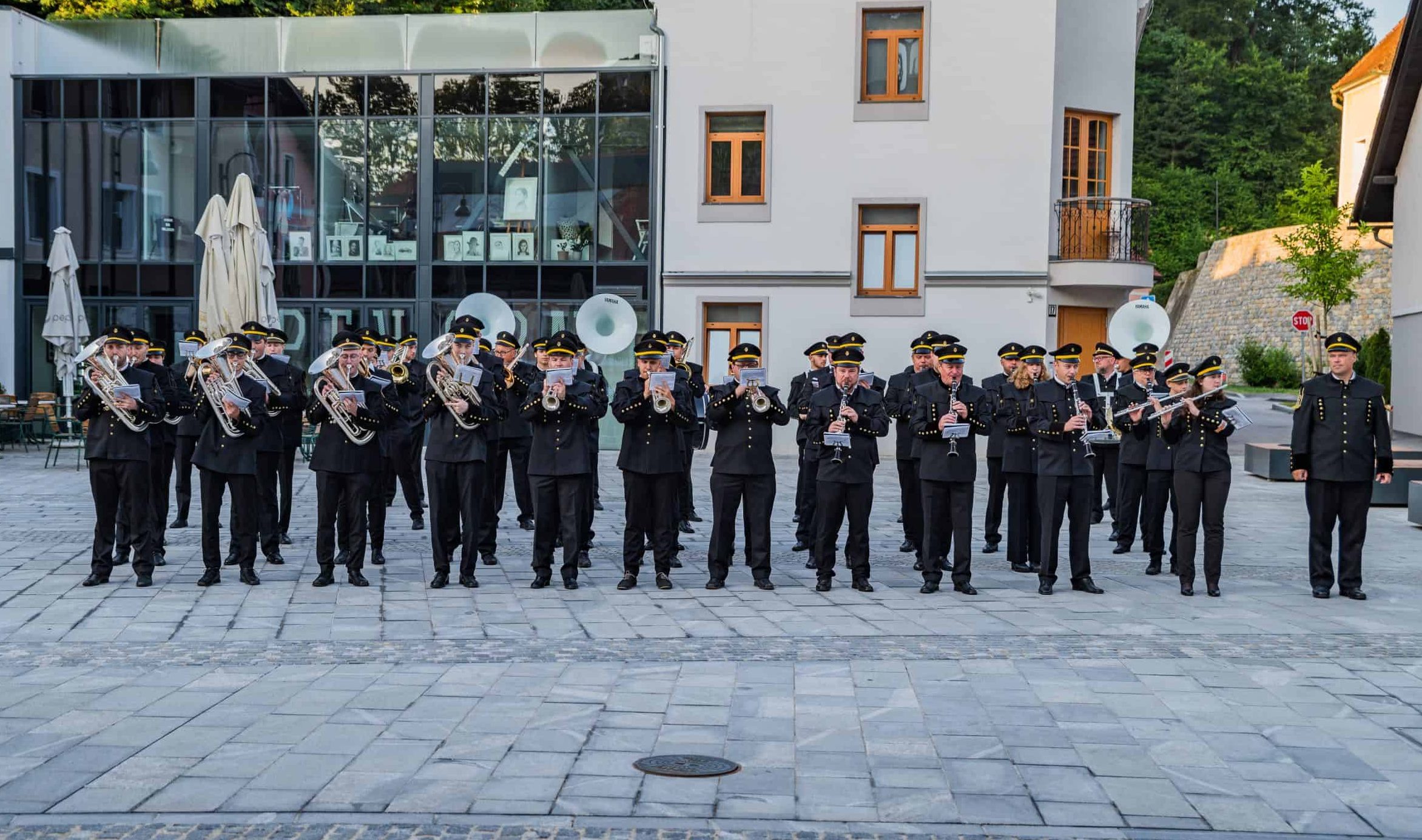 Ob Dnevu rudarjev velik promenadni koncert Pihalnega orkestra Premogovnika Velenje