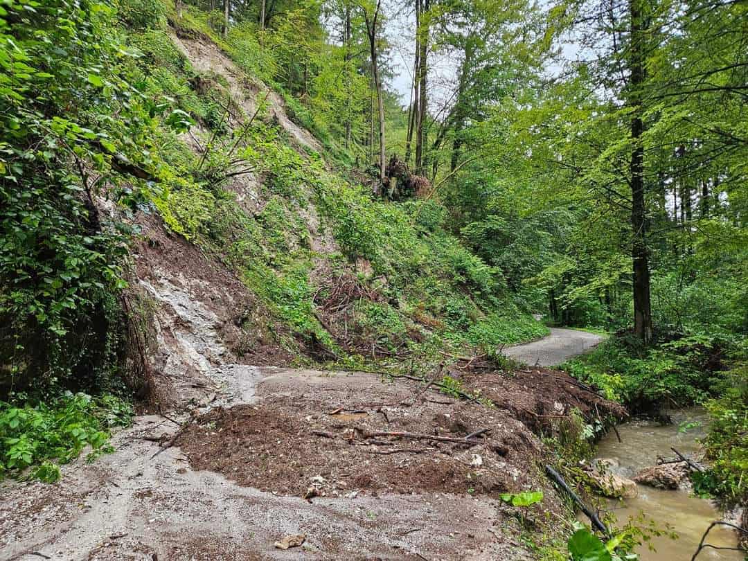 Neurje povzročilo razdejanje tudi v Topolšici: največ škode na makadamskih cestah in bankinah