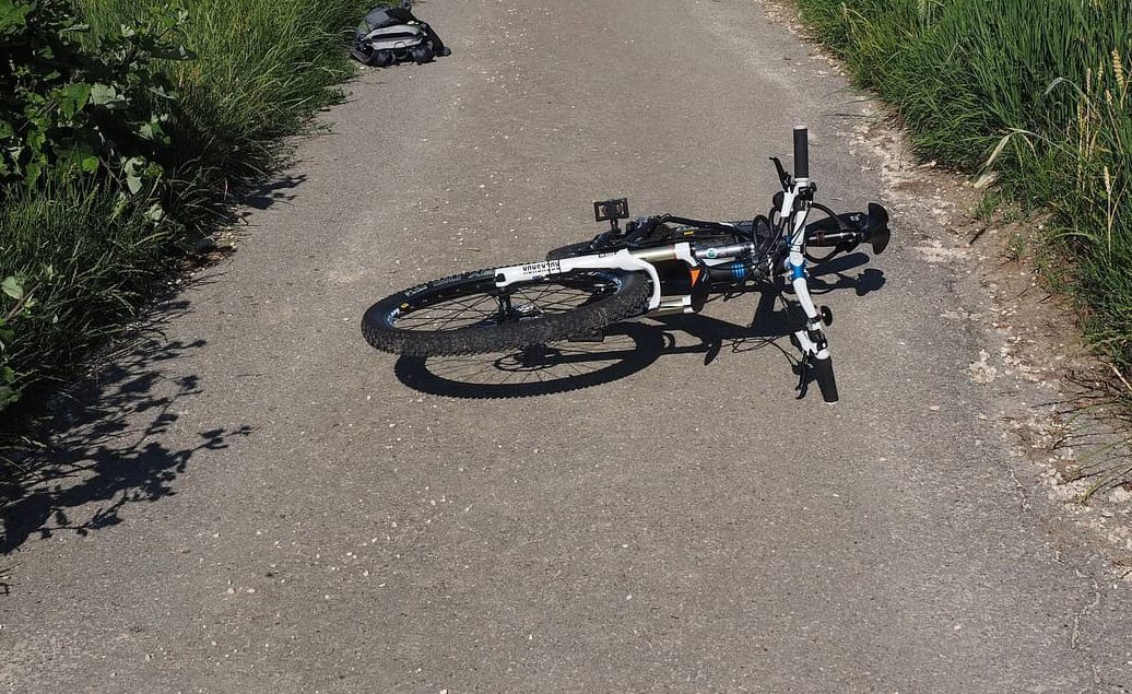 V nesreči v Velenju se je huje poškodovala kolesarka: Poziv udeleženemu kolesarju in morebitnim očividcem