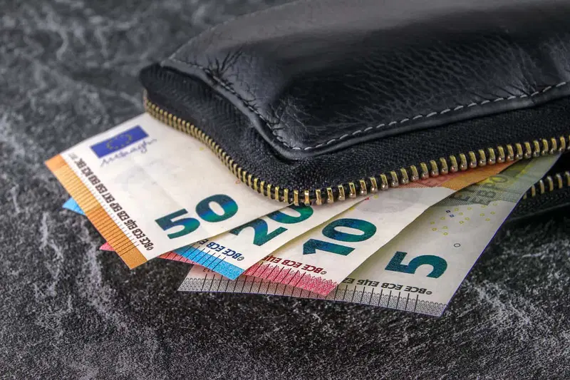 V Sloveniji med 212 župani le 49 nepoklicnih