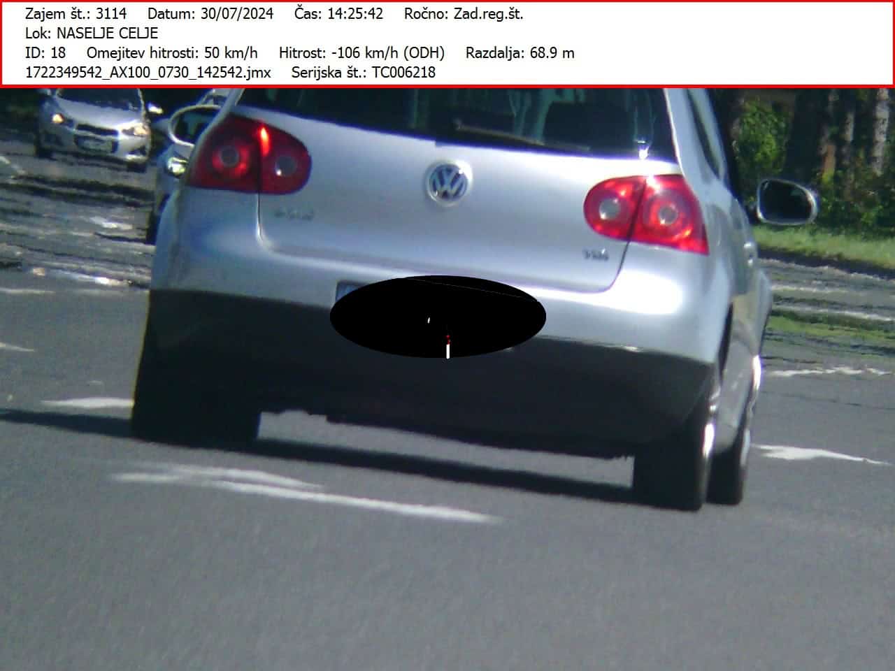 Voznik začetnik v Celju krepko prekoračil hitrost