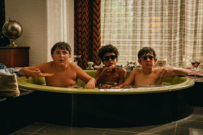 Filmski večer pod zvezdnimi utrinki: Danes si boste lahko ogledali družinski film "Milosti polni"