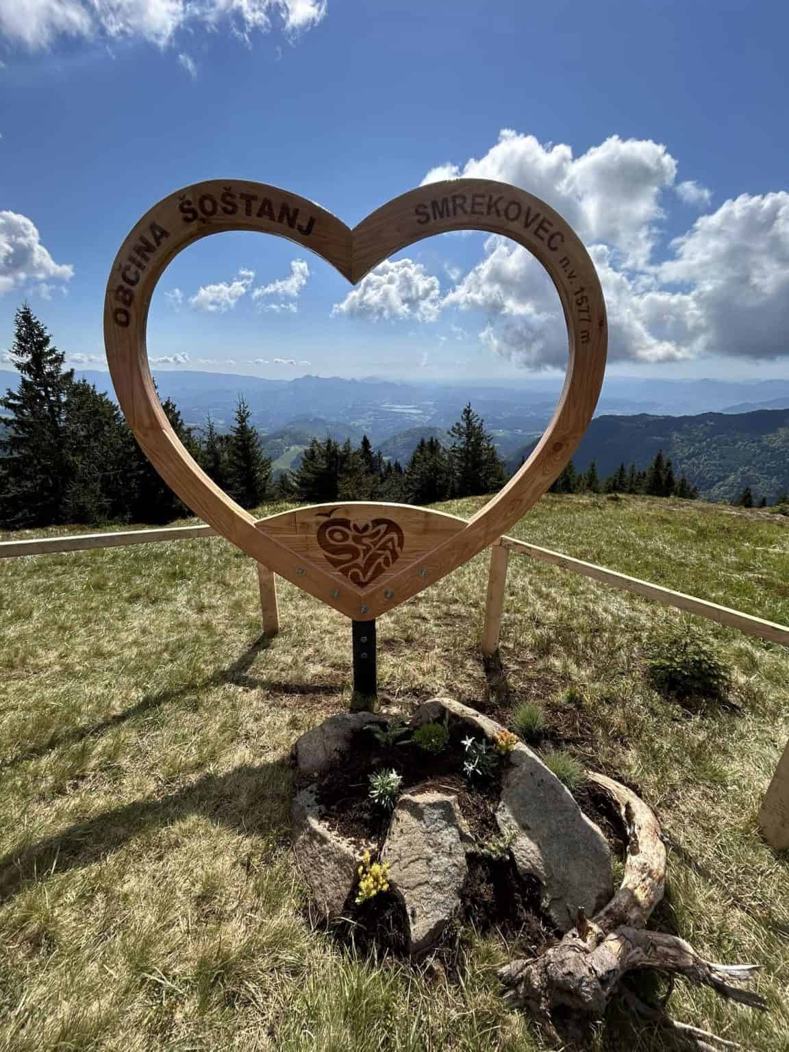 V nedeljo vabljeni na 7. dan Smrekovca: Na izlet se lahko odpravite peš ali s kolesom