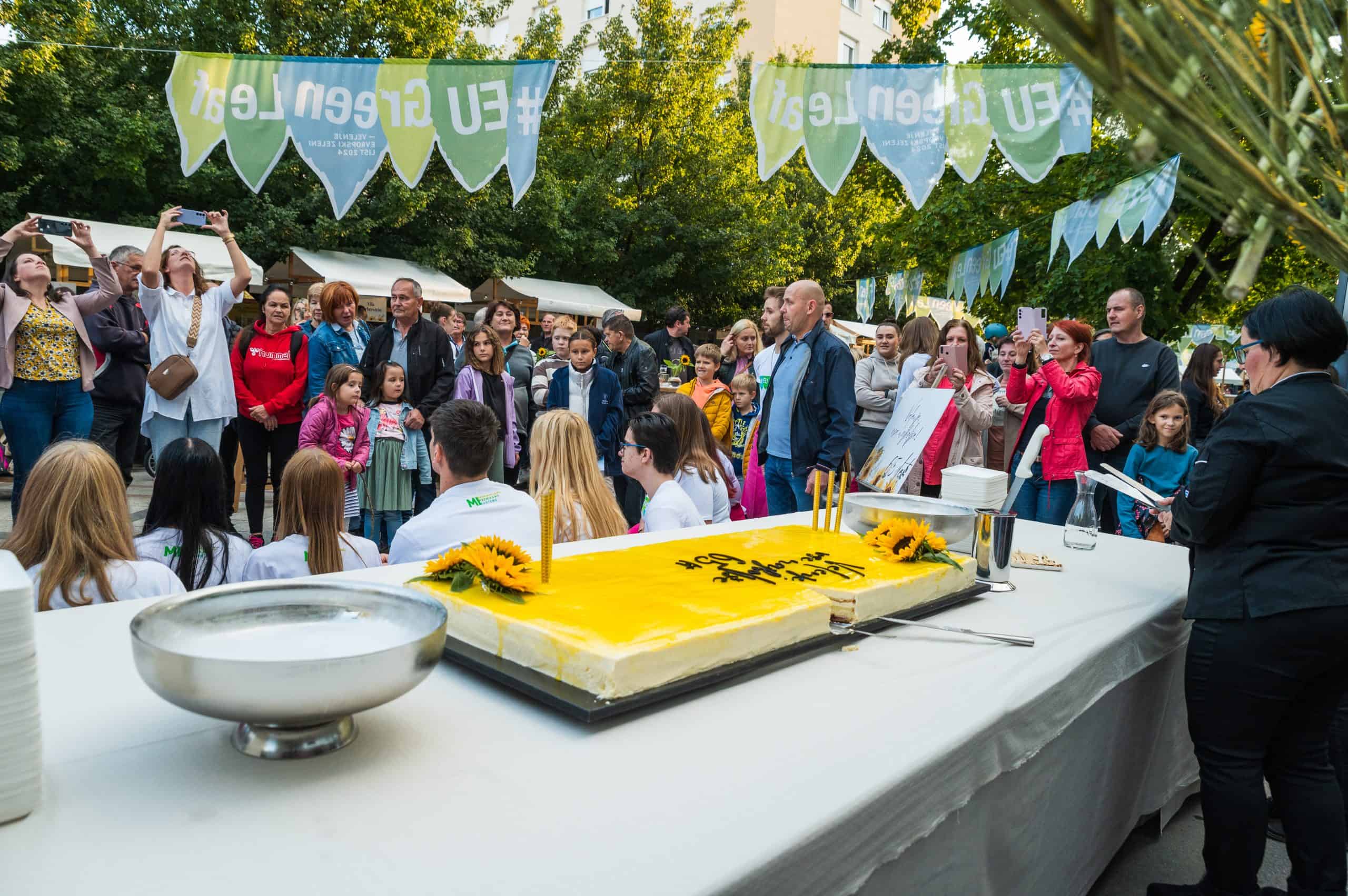 (FOTO in VIDEO) Praznični petek v mestu: Velenje praznovalo 65 let