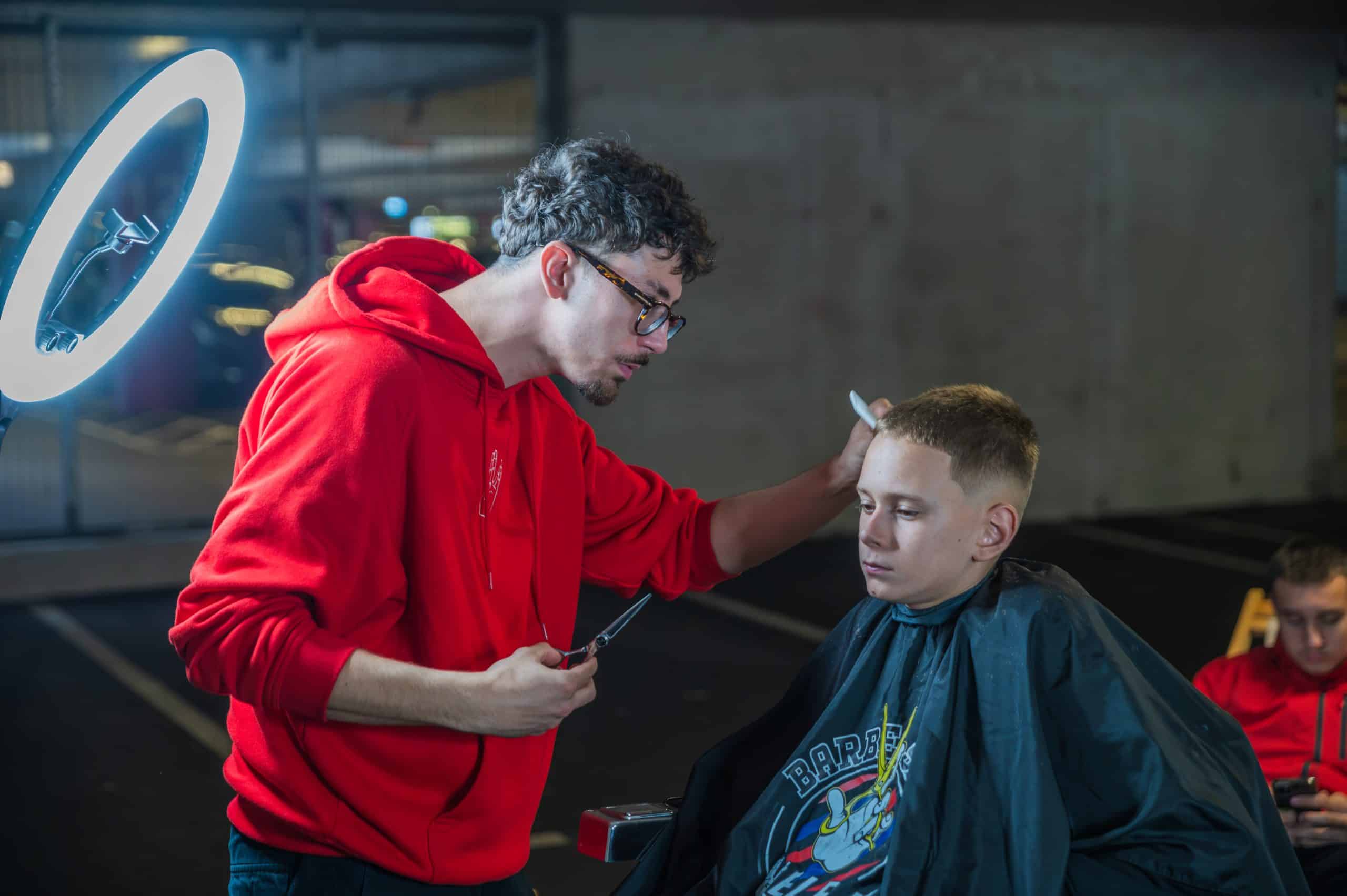 (FOTO in VIDEO) Velej Barber Shop obeležil 1. rojstni dan