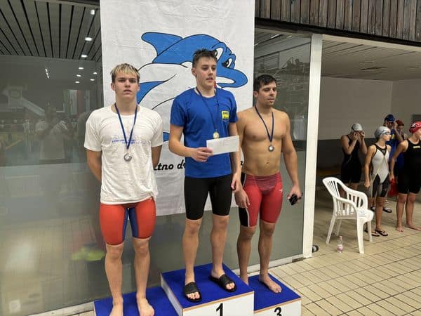 Prvi dan MM Pokala Delfin 2024: Velenjski plavalci osvojili številne medalje in izboljšali klubske rekorde