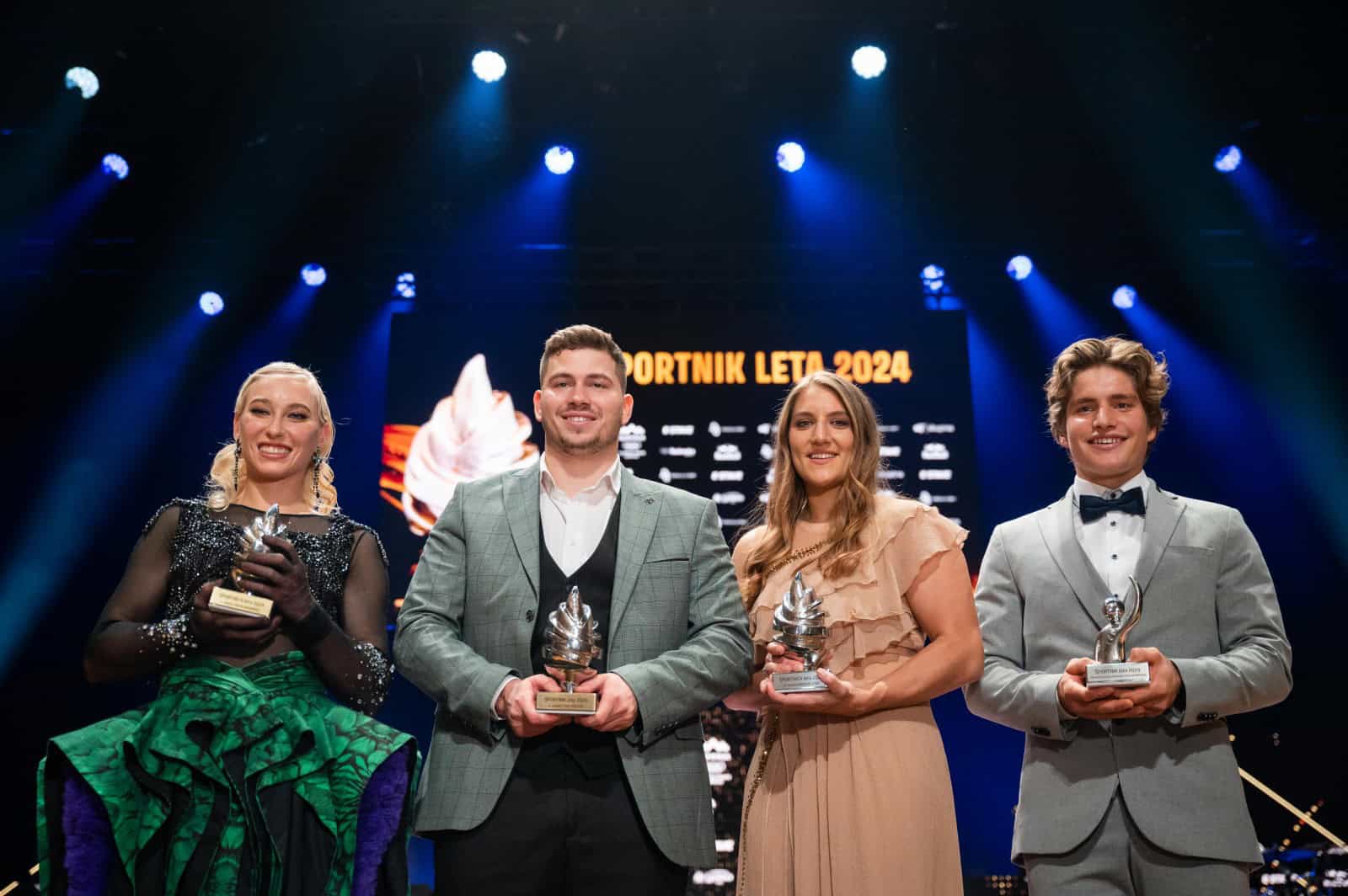 Janja, Tadej in nogometaši znova najboljši športniki Slovenije