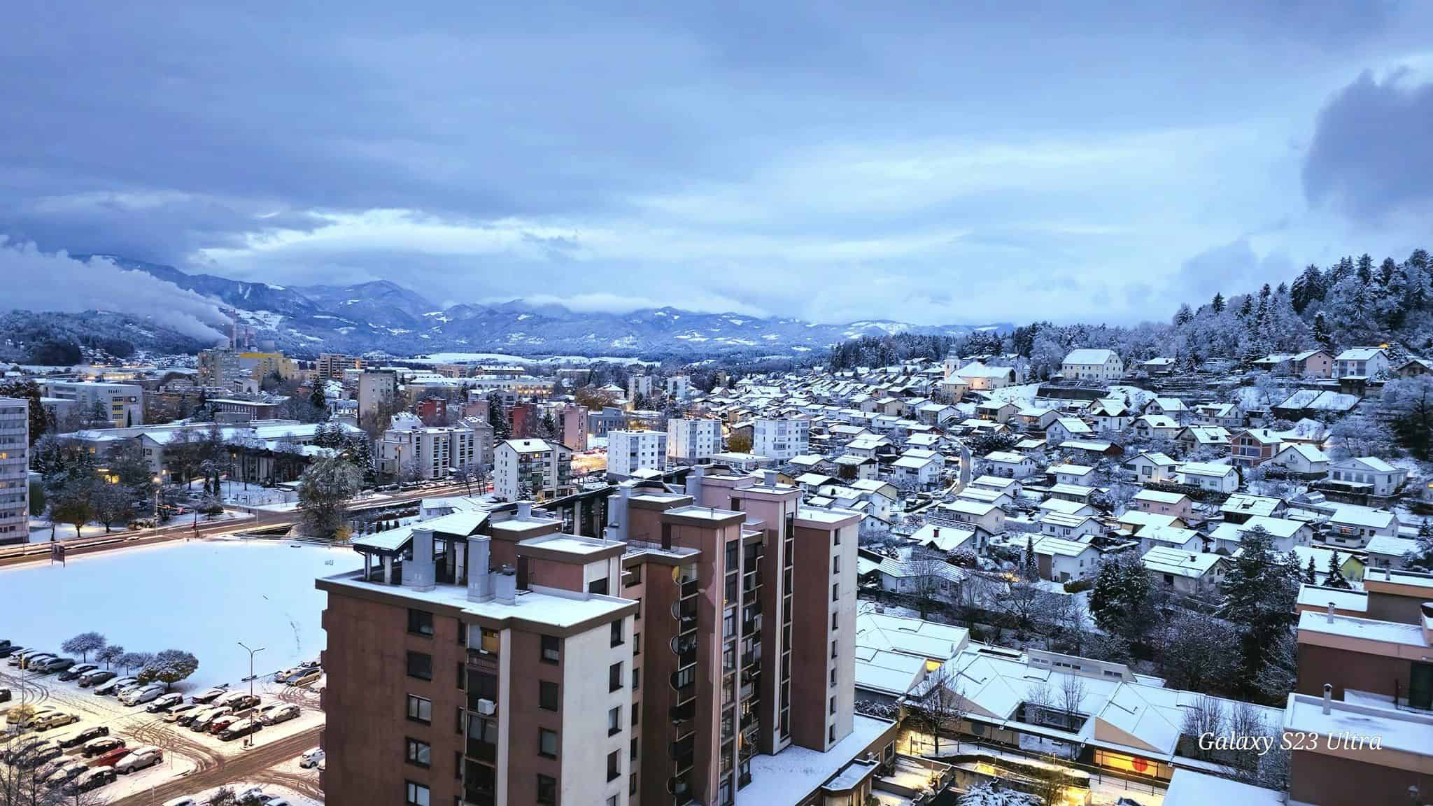 Vremenoslovci napovedujejo novo pošiljko snega do nižin
