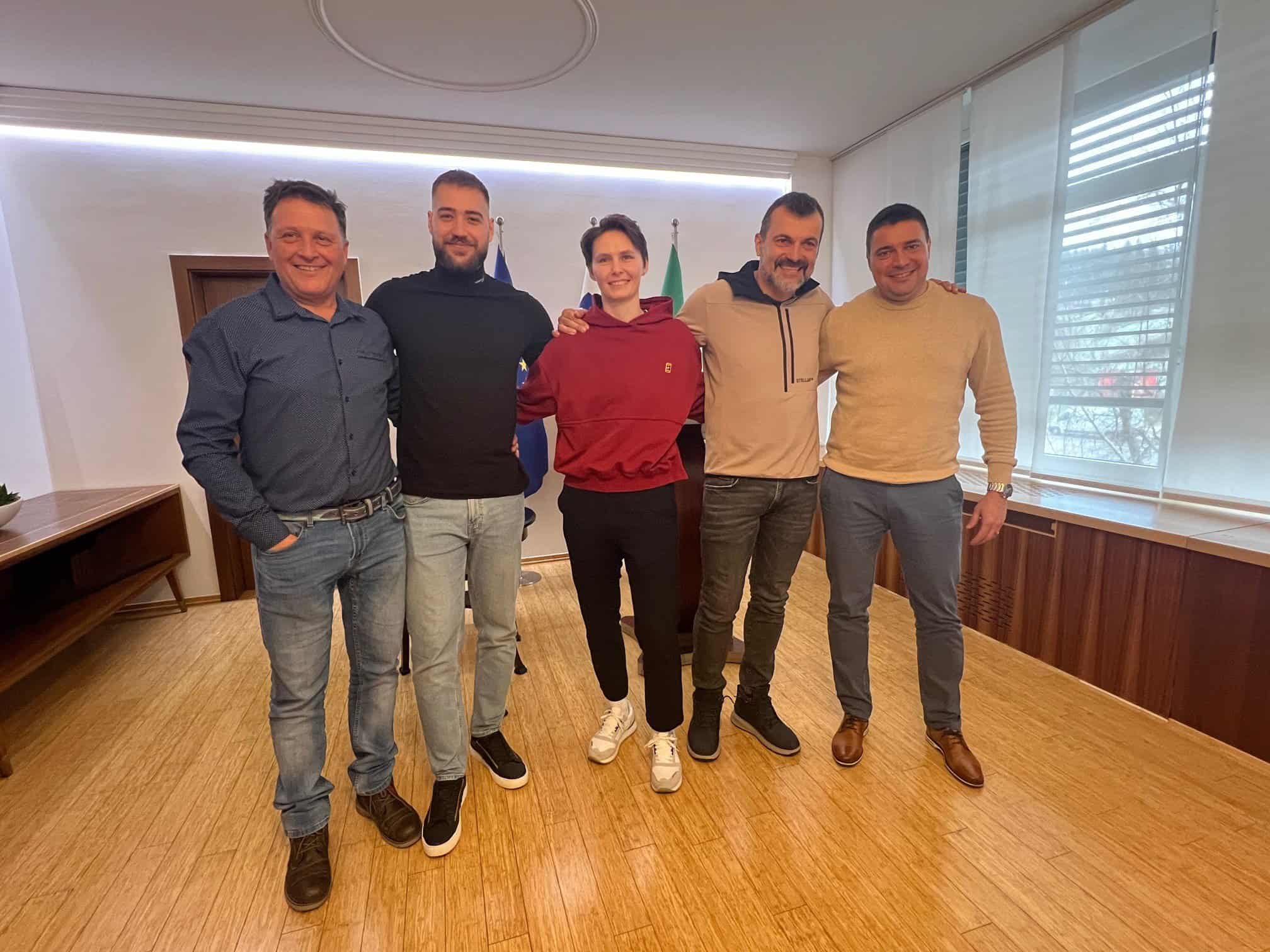 Velenjski župan sprejel evropsko prvakinjo in evropskega podprvaka v kickboksu