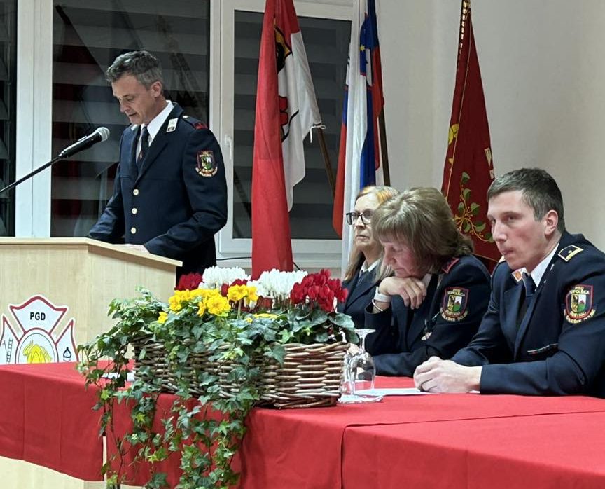Letni zbor PGD Topolšica: Pregled uspehov preteklega leta in občinska podpora gasilstvu