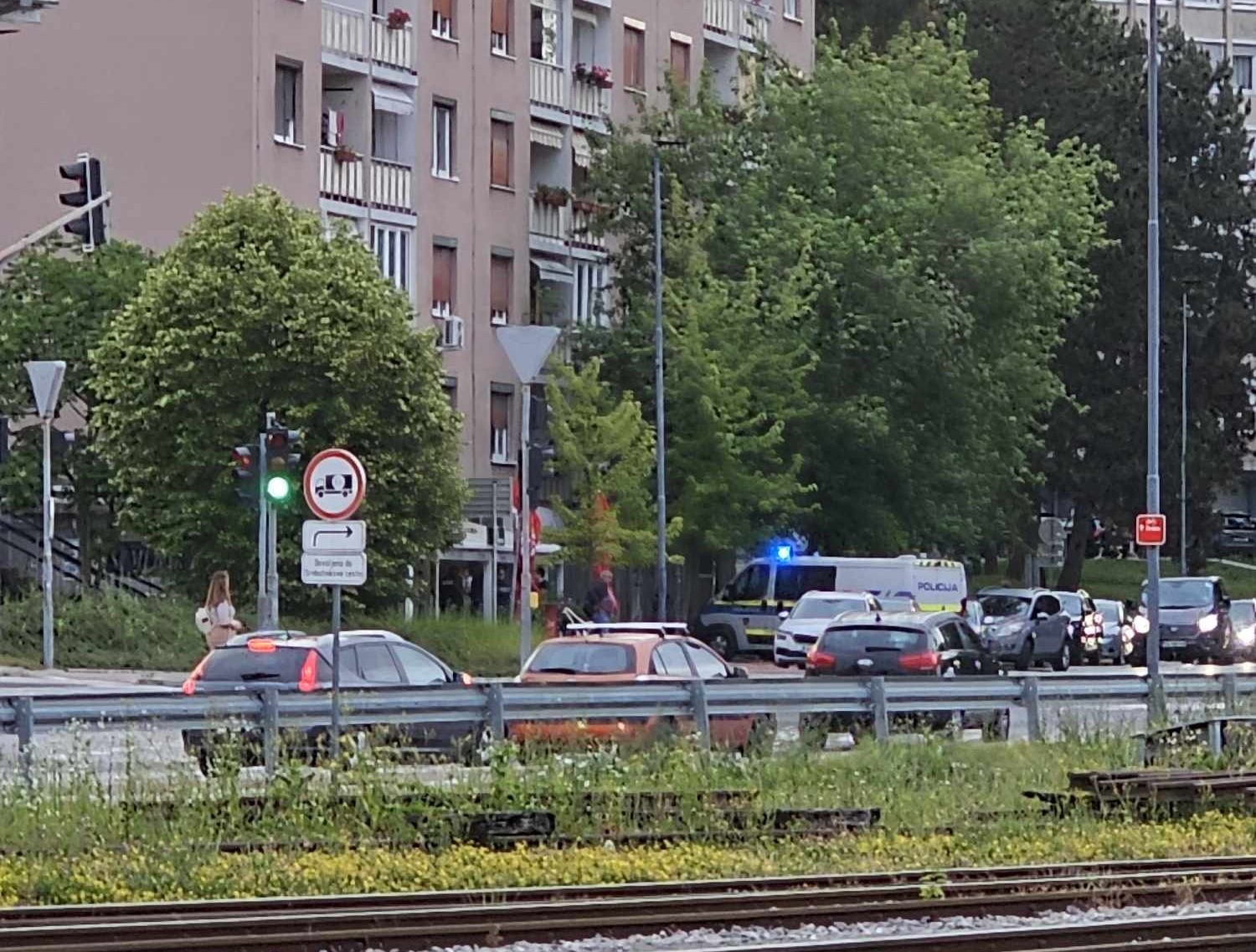 Vlomilec iz gostinskega lokala v Velenju ukradel pivo in menjalni denar