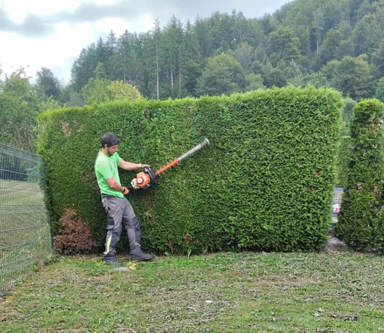 V teku urejanje pokopališča Podkraj