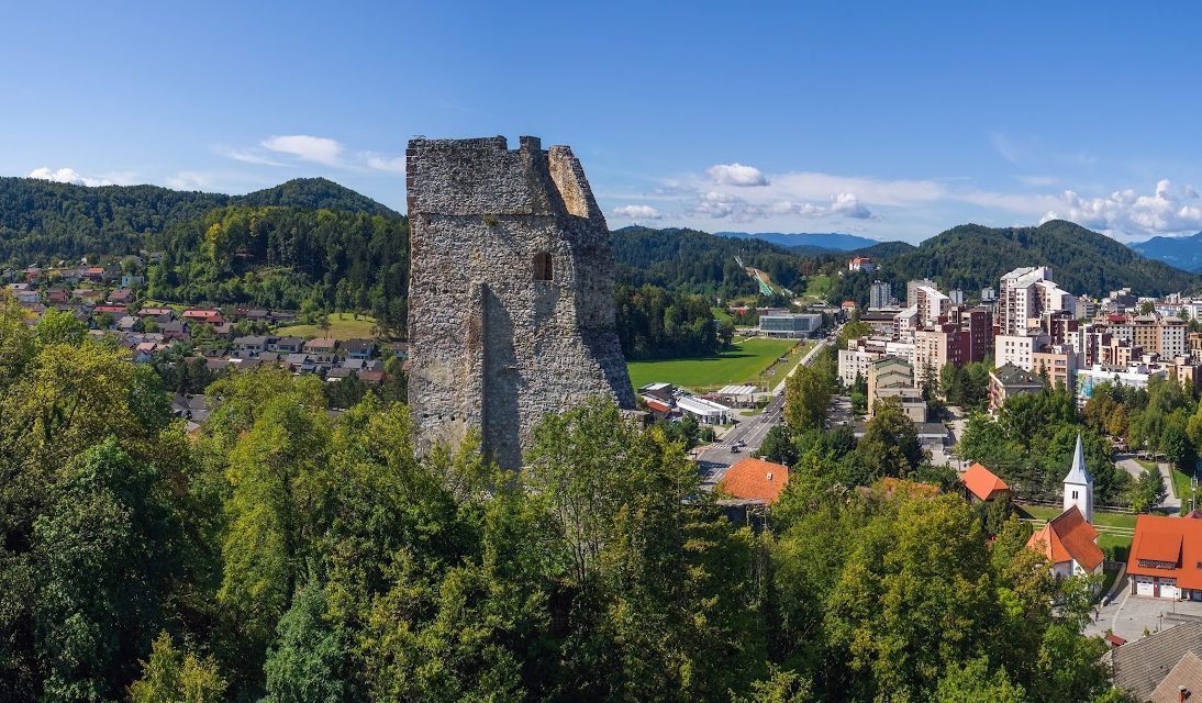 Sledi druga faza obnove stopnic na grad Šalek: Dostop bo nekaj dni onemogočen