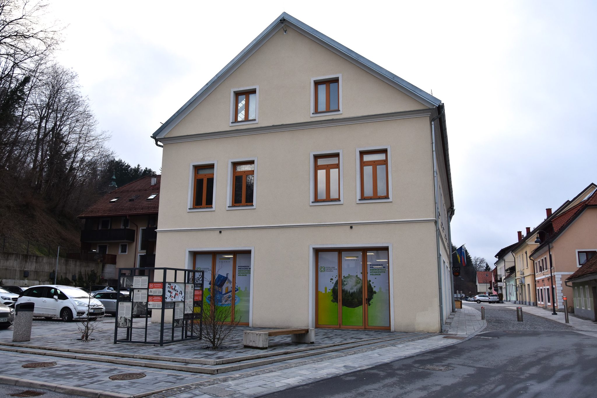 Skupaj do rešitev: Brezplačna svetovanja v Podnebno-energetski pisarni