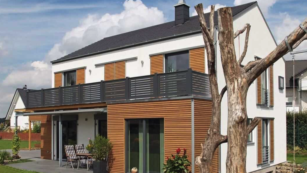 Jesensko čiščenje in vzdrževanje aluminijastih ograj: Nasveti za dolg obstojen videz